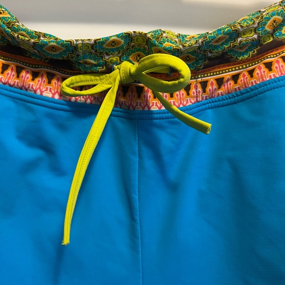 Athleta Running Shorts LINER Drawstring & Elastic size Large - Picture 2 of 10